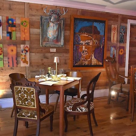 Meadowlark Motel With Restaurant & Bar Маґґі-Валлі Екстер'єр фото
